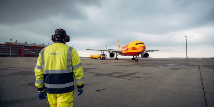 Ready for take off! A DHL cargo plane is refueled at DHL's largest hub in Leipzig. As part of DHL's sustainability strategy, the proportion of sustainable aviation fuels (SAF) is to reach 30 percent by 2030. Contact: internalhub@dhl.com